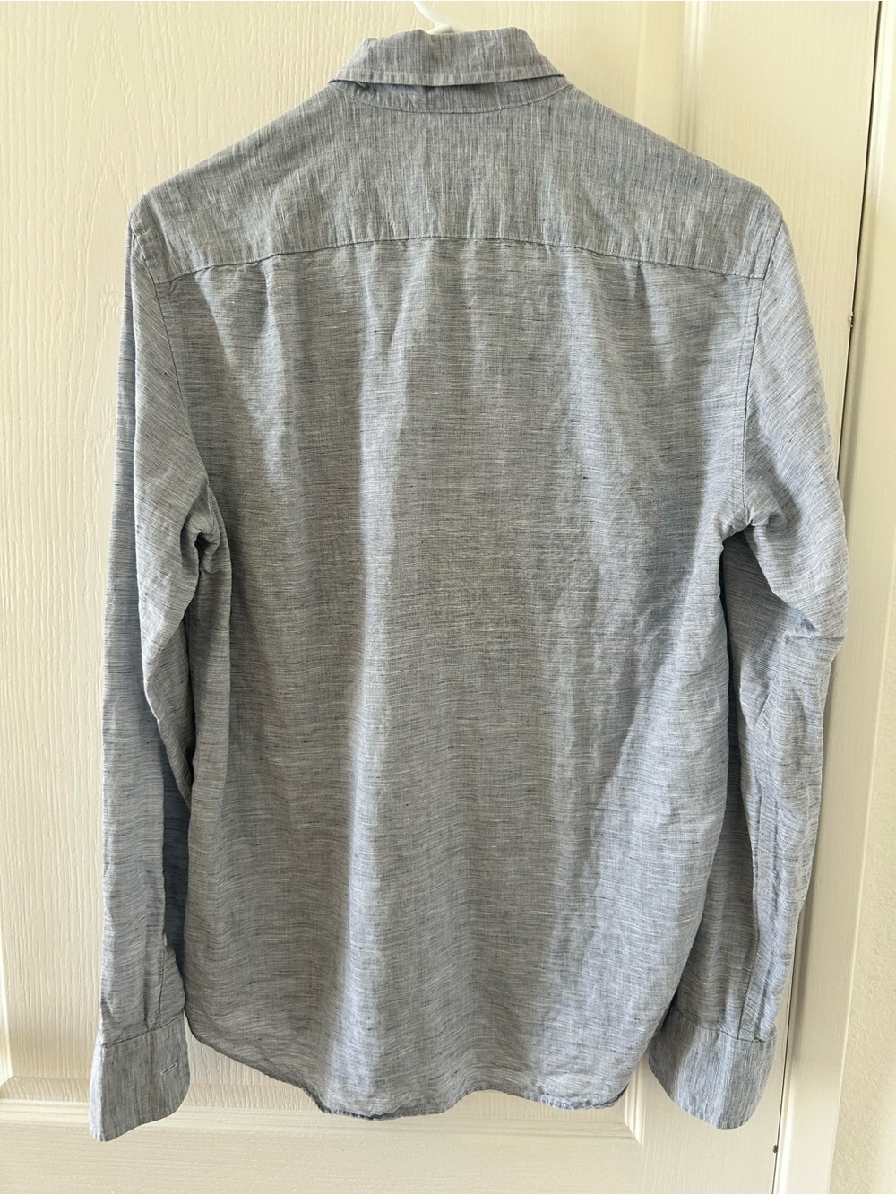 J. Crew Men's Button-Down Linen-Blend Shirt in Heathered Light Blue - Picture 2 of 5